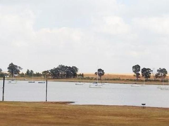null in Vaal Marina