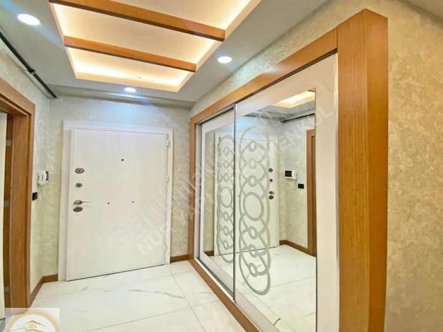 Nur Yapı'dan Metrobüsün Dibinde !torium Avm Dibinde Kelepir 2+1
