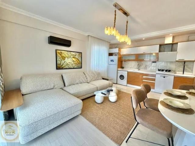Nur Yapı'dan Site İçinde 1+1 Acil Satılık Daire!