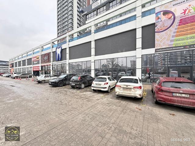 NUR'DAN LEGEND LİFE TOWERS CADDE CEPHE 192 M2 KİRALIK DÜKKAN