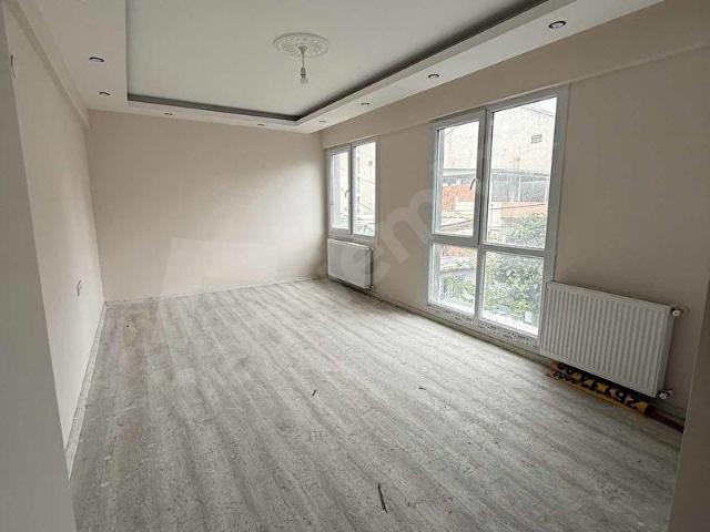 NURFEN'DEN CADDE YAKINI SIFIR ARAKAT EBEVEYN BANYOLU DAİRE