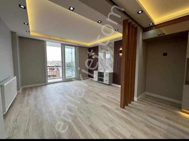 Nurfen'den Full Lüks Tadilatlı Önü Açık Cadde Yakını Kiralık