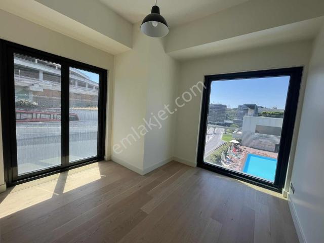 Nurol Life Vatandaşlık Uygun Havuz Cephe 2 + 1 Satılık Daire