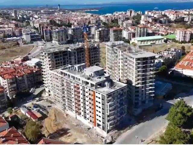 Nus Arte İş Adamları Kooperatifinde Havuz Manzaralı 1+1