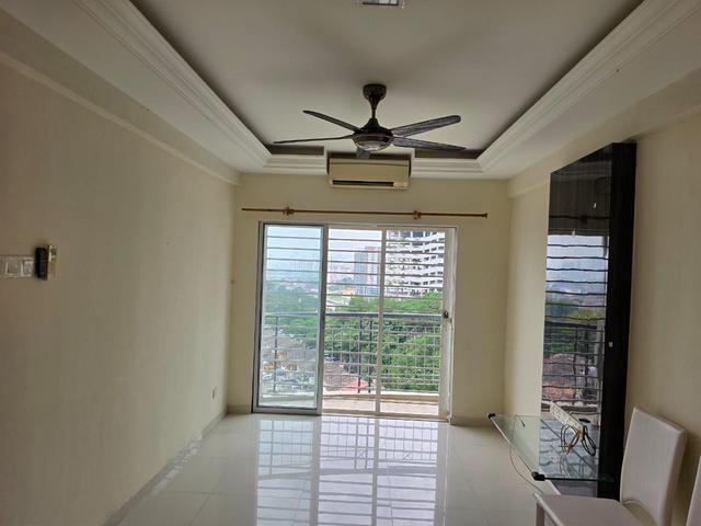 Nusa Mewah Villa Condominium with Balcony