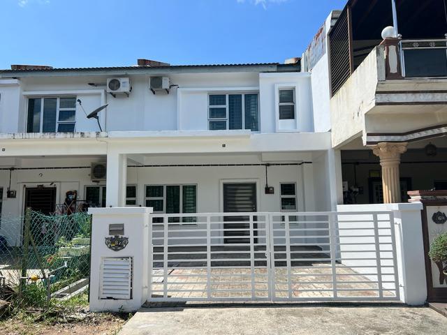 Nusa Bayu Gelang patah 2 storey house For Sale