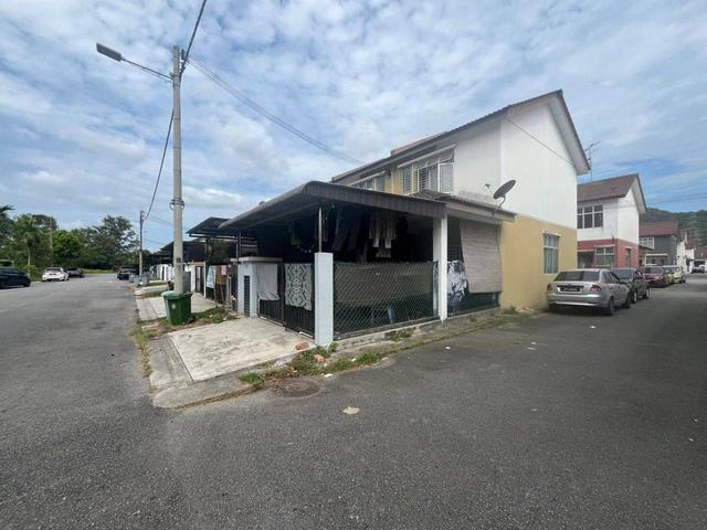 Nusa Bayu Double Storey Terraced Gelang Patah