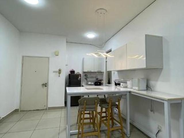 Nusa Bestari D Rich Executive Suites 3 Bed Almost Furnished 2 Carpark