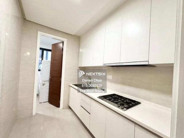 Nusa Bestari 双层排楼出售️ Jalan uda utama Land Size 22×70 【4+1房4厕】Freehold️ Bumi Lot️ 无家具单位，新屋主可以按照自己的喜好打造理想家园 位于成熟黄金地段Asking Price RM750K Bank Value RM820K
