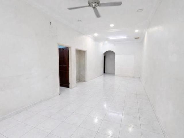 Nusa Bestari Single Storey Terrace 20x70 Original Freehold Good Cond