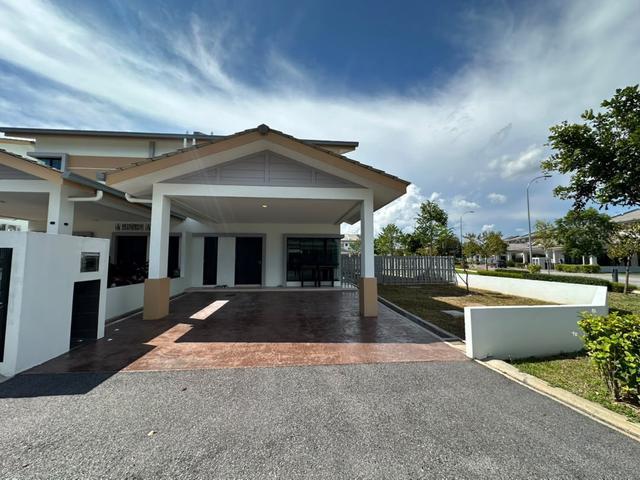Nusa Cinta Setia Fontaines Double Storey Link SemiD Corner LOT SALE