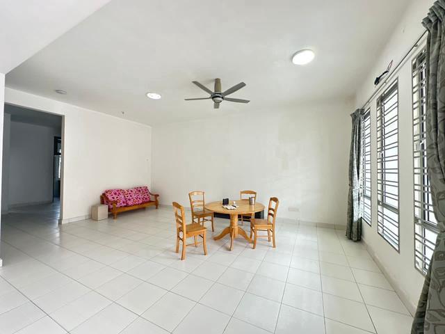 Nusa Duta 2 Storey House Near Aeon Lotua Tf mart 24hrs Security 20x65