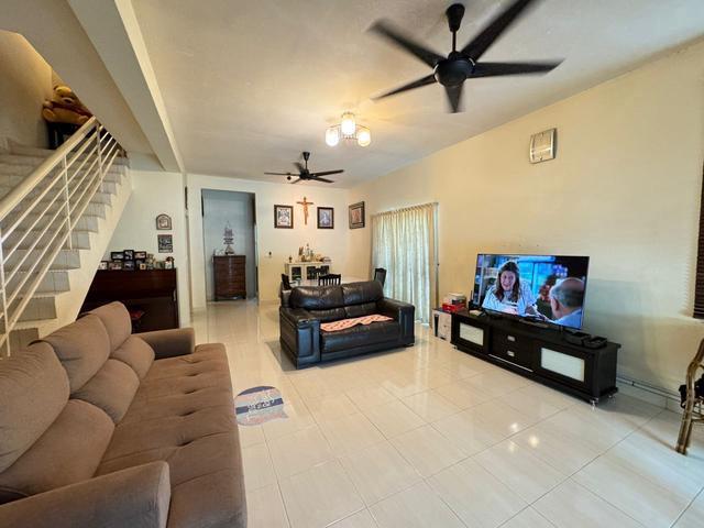 Nusa Idaman 2 Double Storey Endlot 33x70 Renovated Unblock View GG