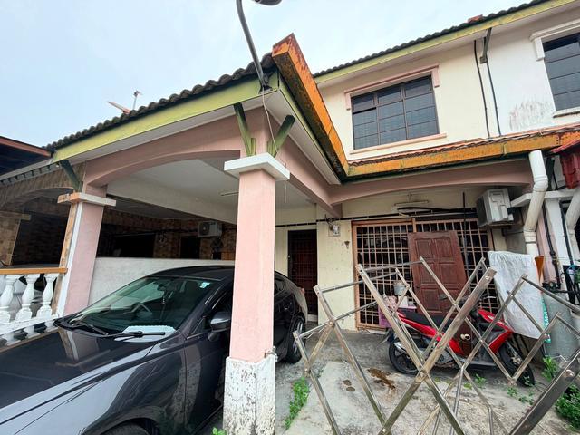 Nusa Perintis Gelang Patah 2 Storey Nusa Bayu Good Condition For Sale