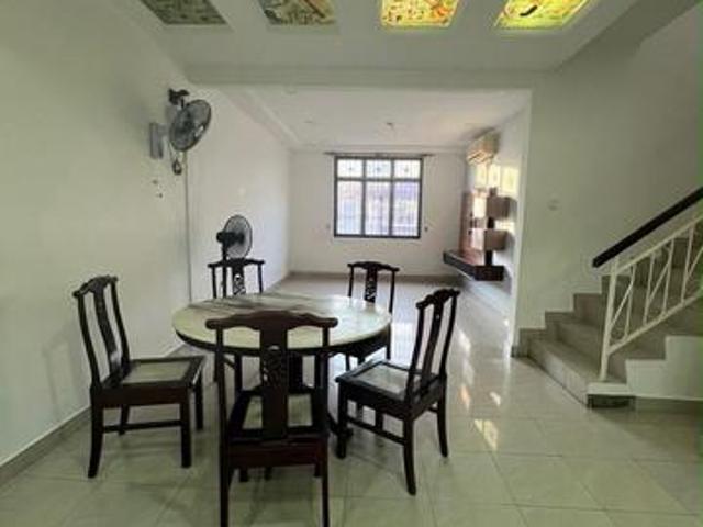 Nusavilla Townhouse Double Storey Nusa Bestari Fully furnished