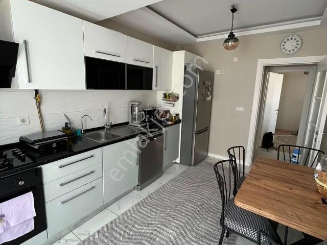 Nusratiye Mah Yeşilpark Evleri Dmr Market Üstü Kiralık 3+1 Daire