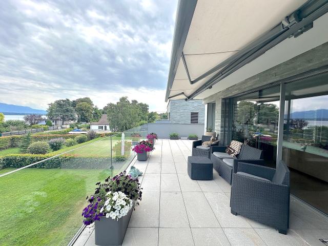 Terrace apartment with 6.5 rooms on sale in PPE de 4 lots, ascenseur privatif & vue lac 340 m² | dreamo. Ch