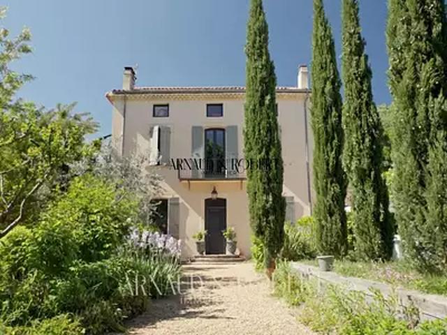 Nyons 26110 Achat / Vente maison 9 pièces t9 piscine