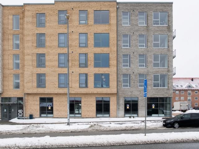 Nyopført café & restaurationslejemålet ved trafikal åre med høj synlighed