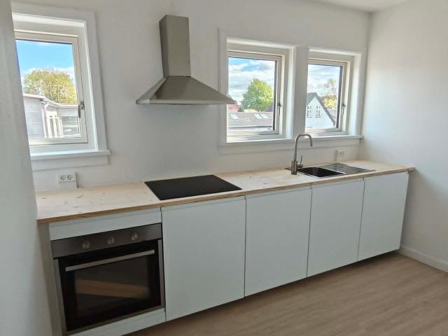 Nybygget 3. v villa Lejlighed m 30m2 altan