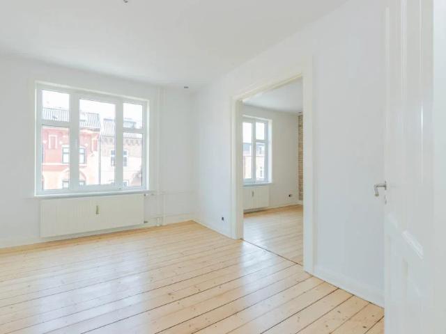 Nyetableret 89 m² lejlighed med 2 værelser