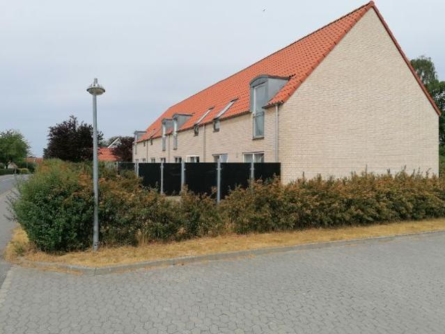 Nyere flot rækkevilla på Neder Holluf Vej, 5220 Odense SØ