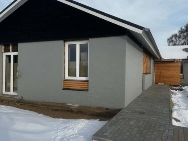 Nyrenoveret lejlighed på stueplan i Padborg