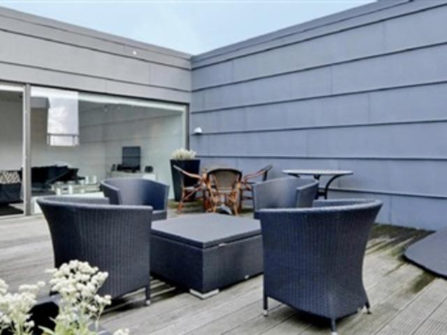 Nyrenoveret penthouse med stor tagterrasse Hillerød, Frederiksborg