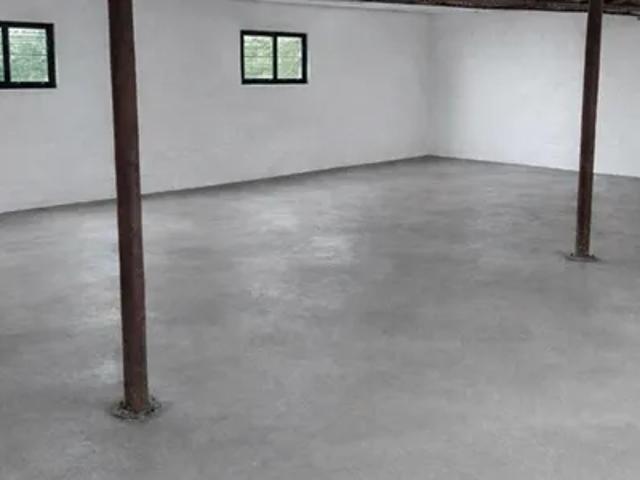 Helt nyistandsat og opvarmet erhvervslokale/lager på 160 m² – Hastrupvej, Køge