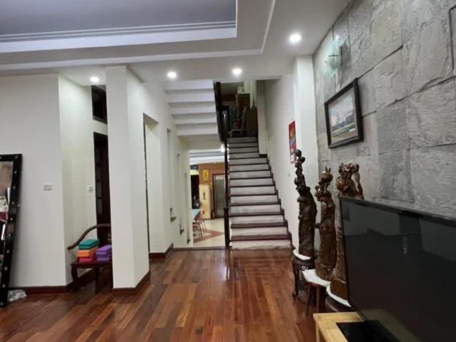 O94lO7l689 Bán nhà mặt phố Yên Bái 1, 93m², 6 tầng, MT 5.9m, Chào giá 37 tỷ Hai Bà Trưng. Mua