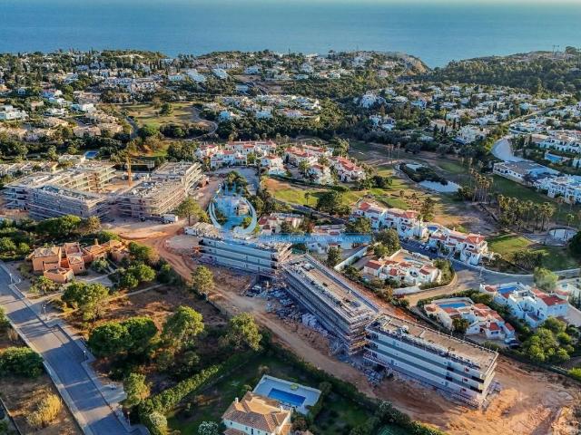 O Nomad Bay Algarve é um resort luxuoso localizado perto da. 123m² Lagoa e Carvoeiro