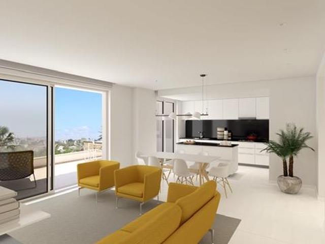 O apartamento está atualmente em construção e está previsto. 152m² Lagos Santa Maria
