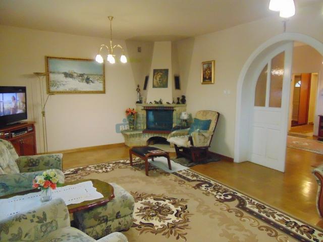 Ożarów Mazowiecki, 308 m2