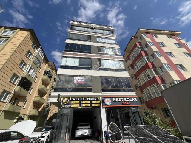 Öğretmen Evinin Üst Kısmında Kiralık 2+1