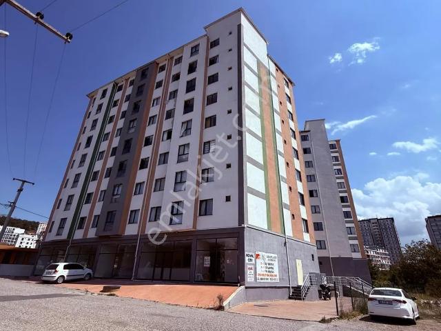 Öğretmen'den Konuralp'te Kiralık 2+1 Daire
