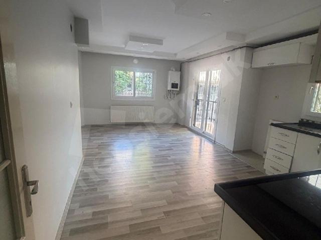 ÖĞRETMENLER MAH.YÜKSEK ZEMİN 2+1 KOMBİLİ KİRALIK DAİRE