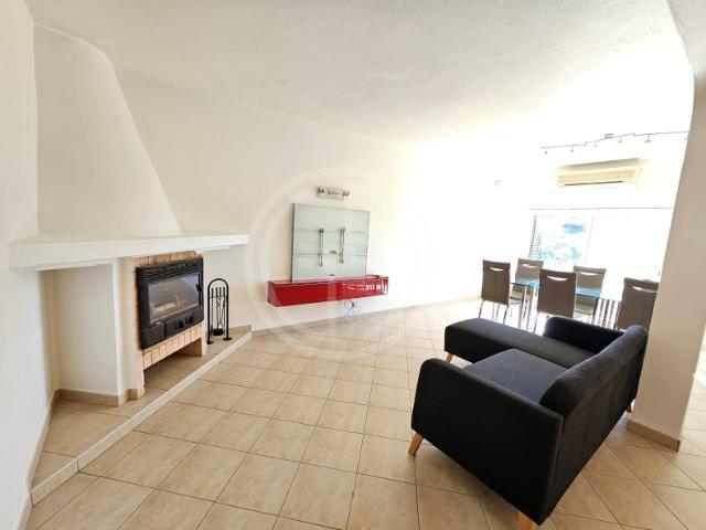 O seu refugio perfeito espera por si! Moradia T4 em Loulé
