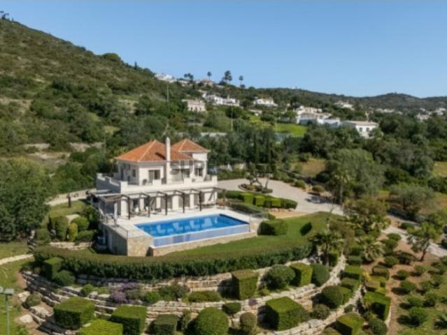 O teu reino privado, uma majestosa propriedade acima de Santa Bárbara de Nexe