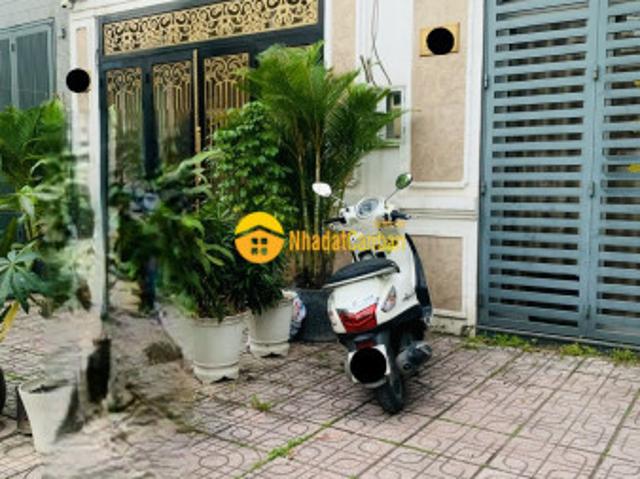 Ô tô đỗ cửa khu bên sông ngay gigamall thủ đức 7.5 tỷ