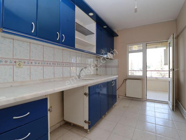 Oğuzlar Mh.3+1 Site İçinde Park Manzaralı Boş Satılık Daire