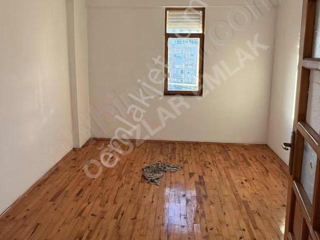 Oğuzlar Emlak'tan Antalya Demre Merkezde Kiralık 3+1 Daire