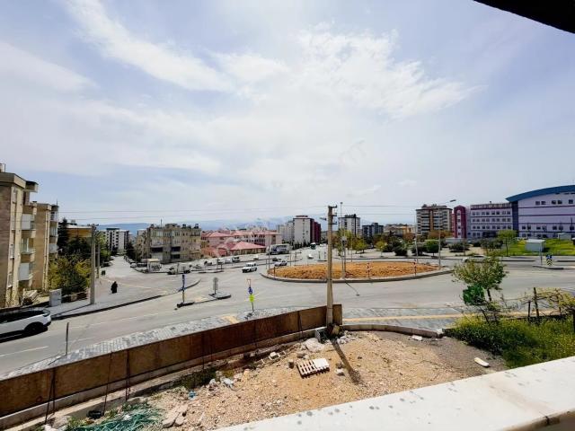 Çoçuk Hastanesi Civarı Yeni Yapı Lüks Satılık 3 +1 Daire
