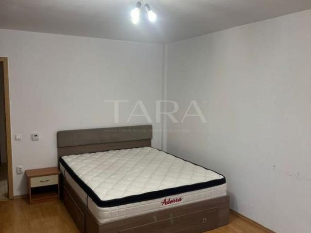 !OCAZIE! INCHIRIEM APARTAMENT