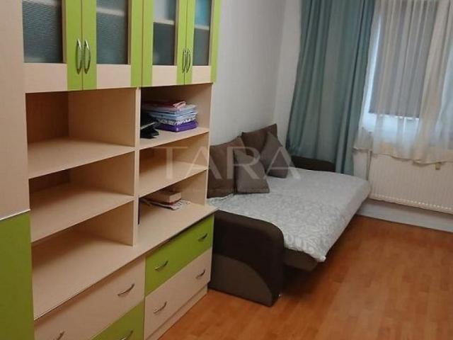 !OCAZIE! INCHIRIEM APARTAMENT
