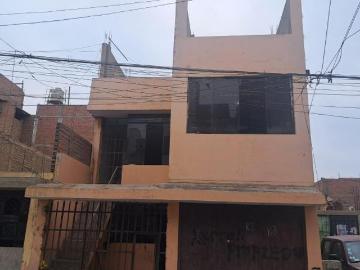 OCACIN Venta De Linda Casa de Pisos En Urb San Diego SMP