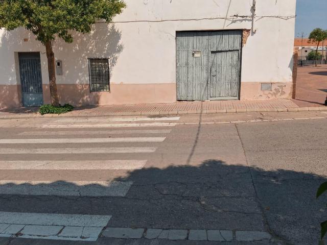 OCASIÓN, CASA GRANDE PARA REFORMAR