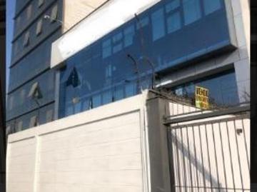 ¡Ocasión¡ Edificio, Local Comercial o Residencial de 3 Pisos, Parametro: 8 Pisos