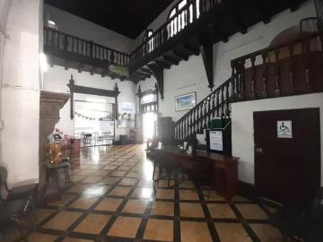 OCASIÓN. LOCAL COMERCIAL CON ZONIFICACIÓN CM UBICADÍSIMO