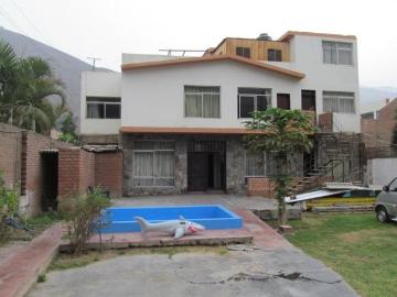 Ocasión Venta De Casa 3 Pisos + Sótano En Urbanización Santa María Chosica
