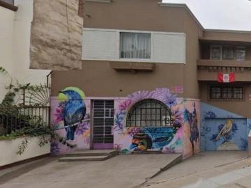 Ocasión Venta de Casa como Terreno zona exclusiva de Miraflores